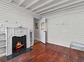 2084 Washington St, Newton MA 02462