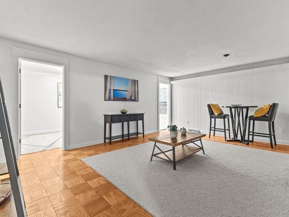 2084 Washington St, Newton MA 02462