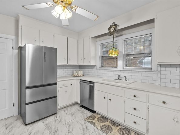 2084 Washington St, Newton MA 02462