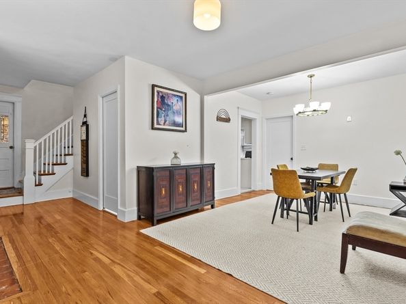 2084 Washington St, Newton MA 02462