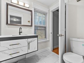 2084 Washington St, Newton MA 02462