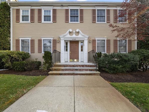 27 Weatherly Dr 27, Salem MA 01970