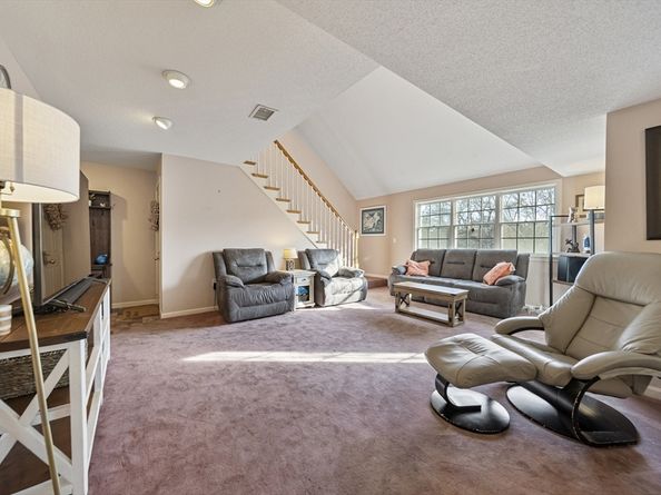 27 Weatherly Dr 27, Salem MA 01970