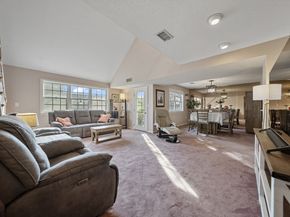 27 Weatherly Dr 27, Salem MA 01970