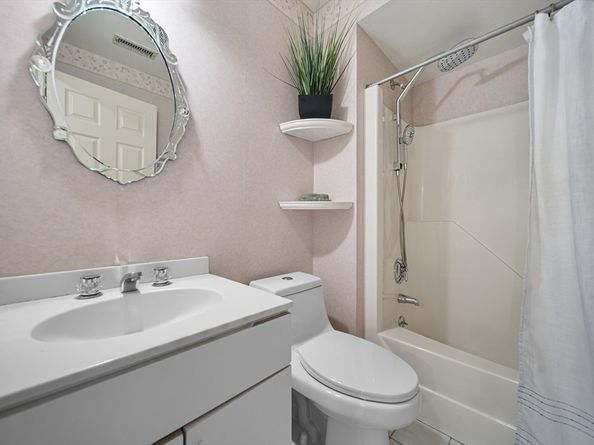 27 Weatherly Dr 27, Salem MA 01970