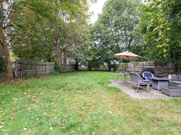 156 Bridge St B, Salem MA 01970