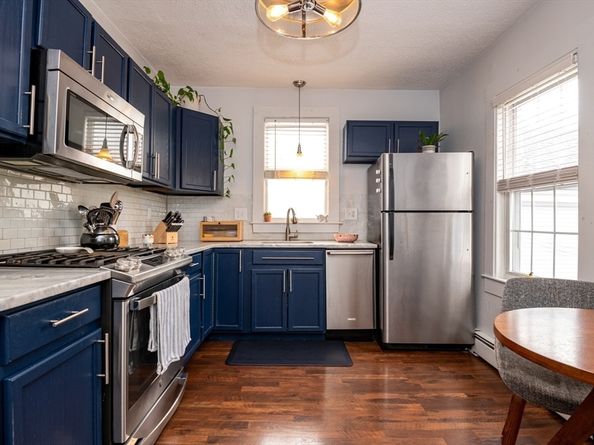 156 Bridge St B, Salem MA 01970