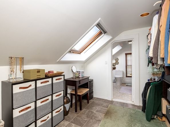 156 Bridge St B, Salem MA 01970