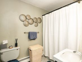 156 Bridge St B, Salem MA 01970