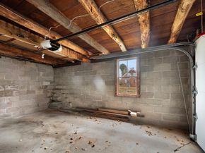 1076 Hill Street, Northbridge MA 01588