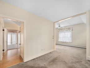 1076 Hill Street, Northbridge MA 01588
