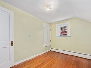 1076 Hill Street, Northbridge MA 01588