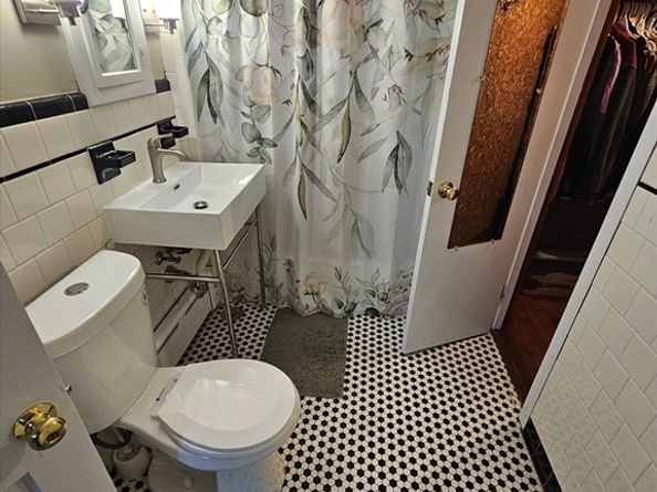 39 Lake St, Webster MA 01570