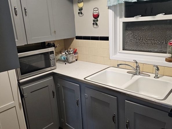 39 Lake St, Webster MA 01570