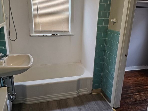 39 Lake St, Webster MA 01570