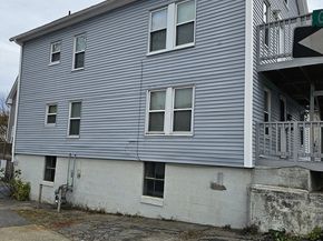 39 Lake St, Webster MA 01570