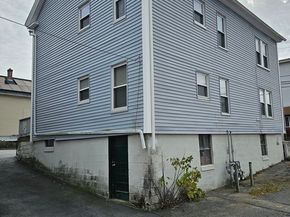 39 Lake St, Webster MA 01570