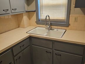 39 Lake St, Webster MA 01570