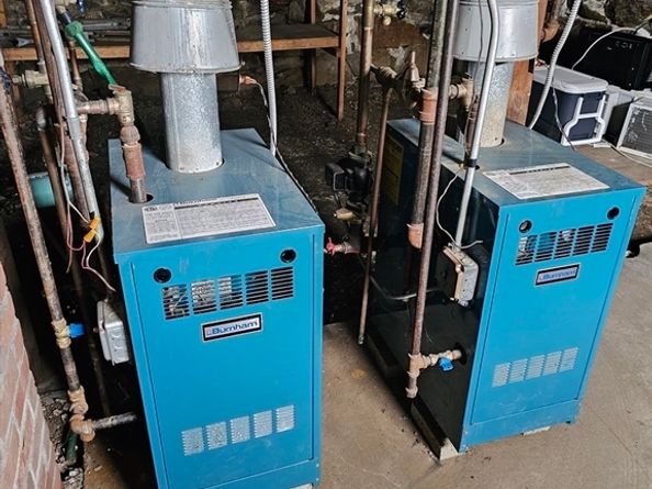 39 Lake St, Webster MA 01570