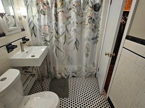 39 Lake St, Webster MA 01570