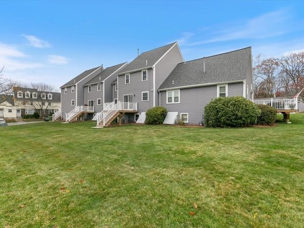 78 Merrimack Meadows Ln 78, Tewksbury MA 01876