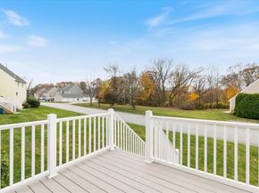 78 Merrimack Meadows Ln 78, Tewksbury MA 01876