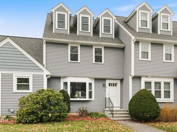 78 Merrimack Meadows Ln 78, Tewksbury MA 01876