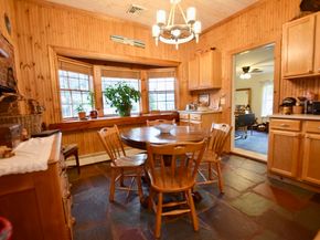 6 Barrows St, Middleboro MA 02346