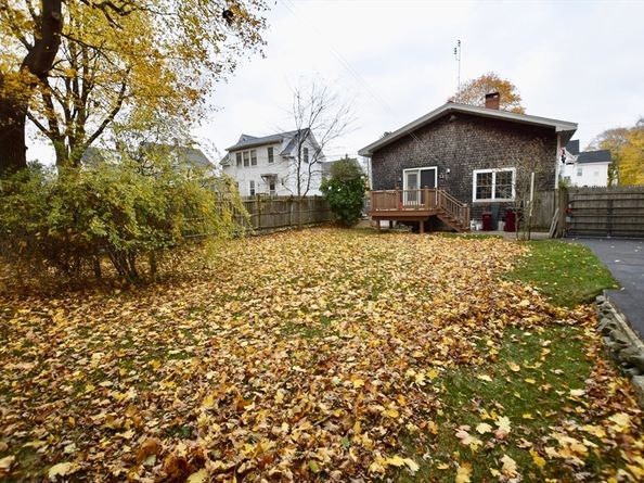 6 Barrows St, Middleboro MA 02346