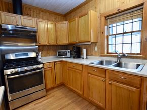 6 Barrows St, Middleboro MA 02346