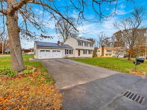 32 Nancy Rd, Milford MA 01757