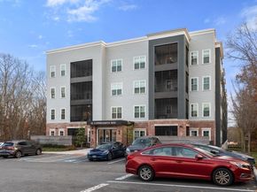 50 Coppersmith Way 211, Canton MA 02021