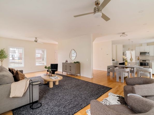 391 Sprague St, Dedham MA 02026