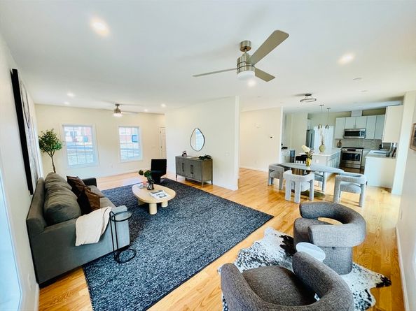 391 Sprague St, Dedham MA 02026