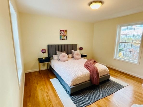 391 Sprague St, Dedham MA 02026