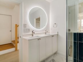 391 Sprague St, Dedham MA 02026