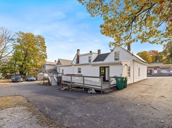 133-137 Laurel St, Fitchburg MA 01420