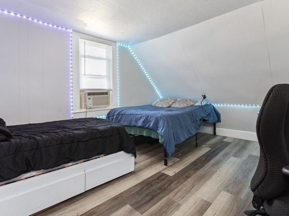 133-137 Laurel St, Fitchburg MA 01420