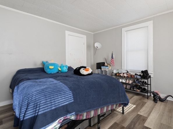 133-137 Laurel St, Fitchburg MA 01420