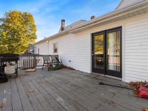 133-137 Laurel St, Fitchburg MA 01420