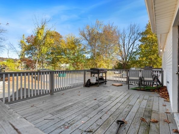 133-137 Laurel St, Fitchburg MA 01420