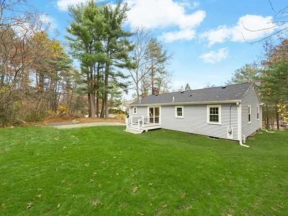 8 Old Farm Road, Hanover MA 02339