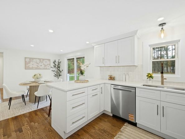 8 Old Farm Road, Hanover MA 02339