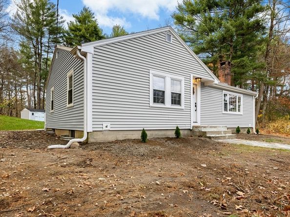 8 Old Farm Road, Hanover MA 02339