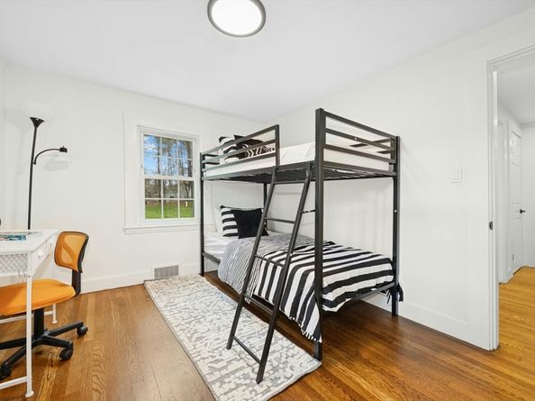 8 Old Farm Road, Hanover MA 02339