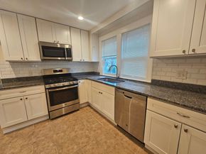 73 Palfrey St 73, Watertown MA 02472