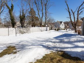 5 Lothrop St, Plymouth MA 02360