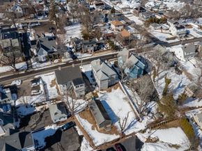 5 Lothrop St, Plymouth MA 02360