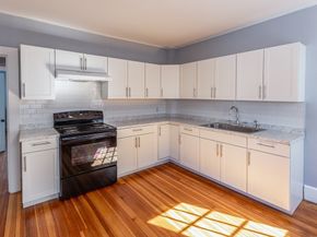 5 Lothrop St, Plymouth MA 02360