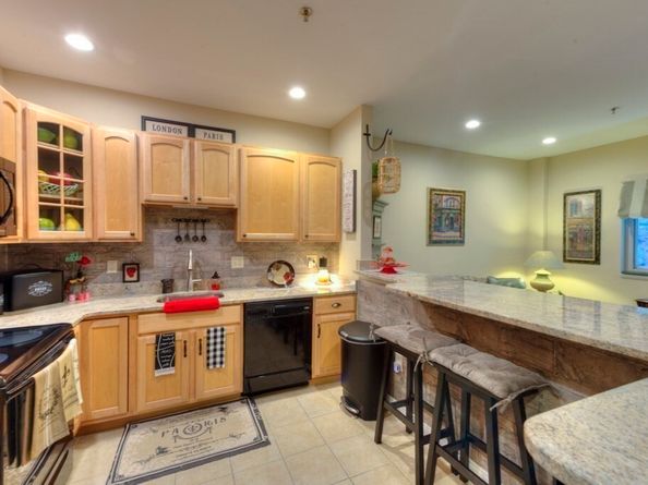 215 Mill St 113, Worcester MA 01602